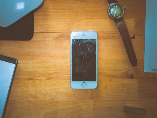 3 astuces pour réparer les fissures de votre écran de smartphone
